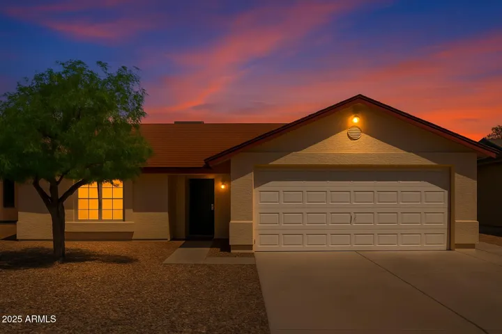 10110 W PASADENA  Avenue, Glendale, AZ 85307