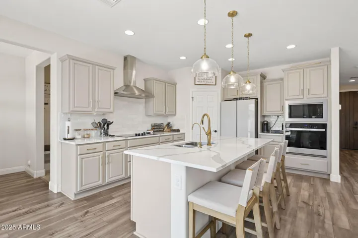 8949 W SAN JUAN  Avenue, Glendale, AZ 85305