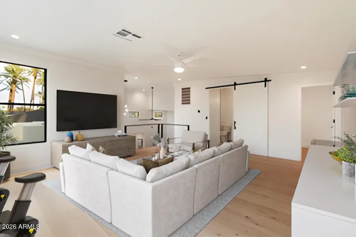 LOFT