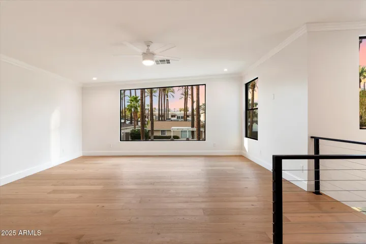 LOFT WITH A CAMELBACK MOUNTAIN VIEW