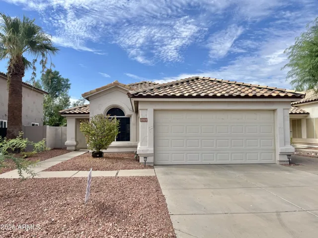 6909 W TINA  Lane, Glendale, AZ 85310