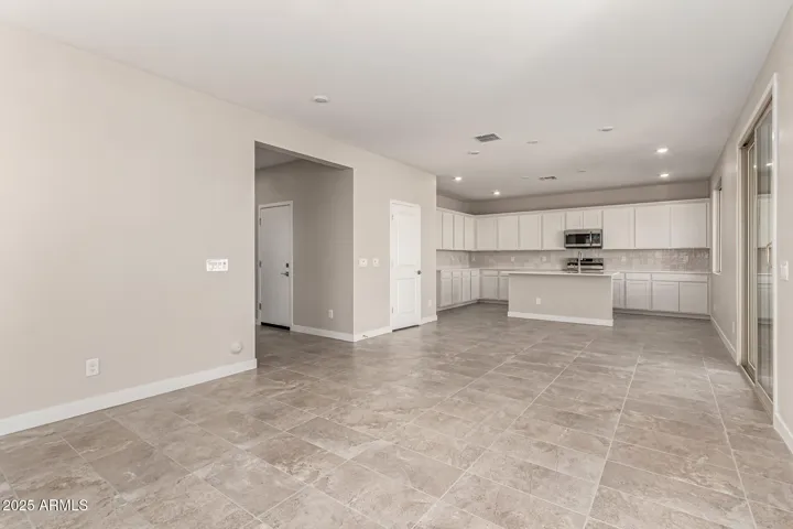 Dining Room & Kitchen