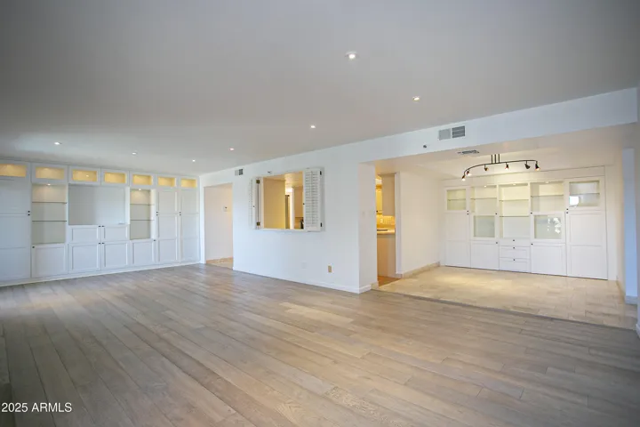 7850 E CAMELBACK  Road, Scottsdale, AZ 85251