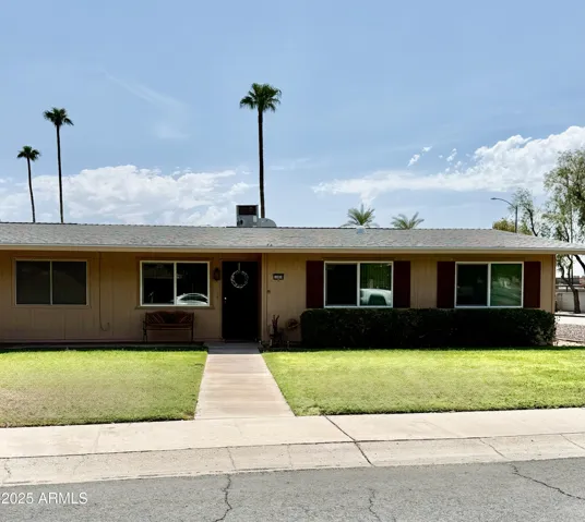 11019 W SANTA FE  Drive, Sun City, AZ 85351