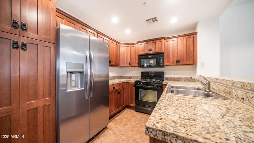 5450 E DEER VALLEY  Drive, Phoenix, AZ 85054