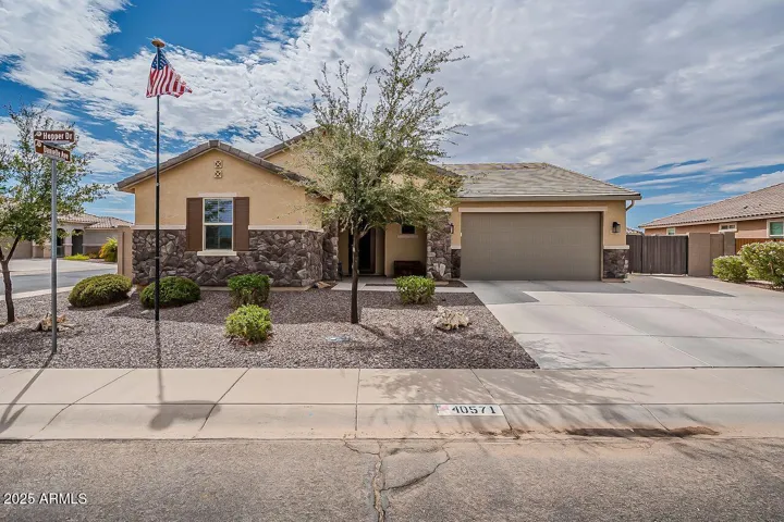 40571 W HOPPER  Drive, Maricopa, AZ 85138