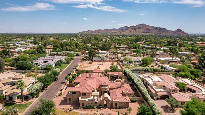 Paradise Valley Estate Views of Camelback Mountain