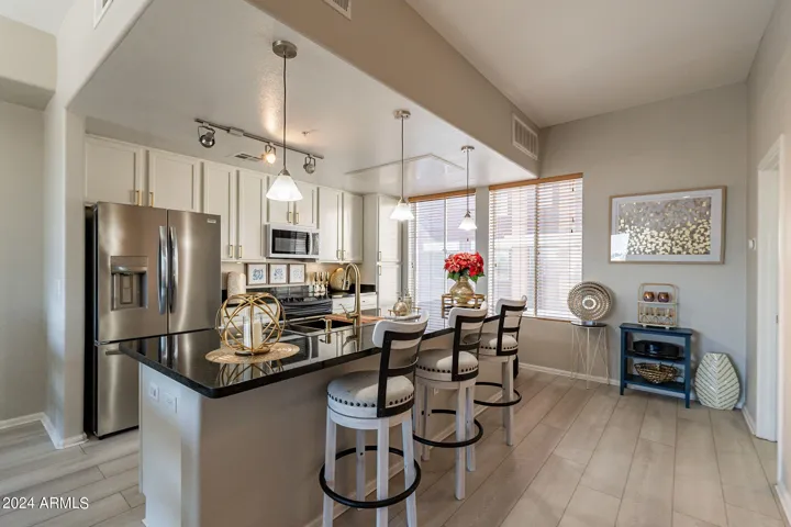 6745 N 93rd N Avenue, Glendale, AZ 85305