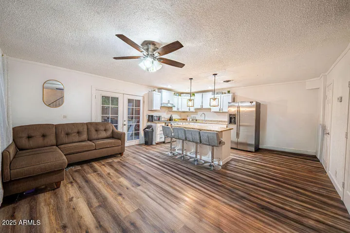 4233 N 68TH  Avenue, Phoenix, AZ 85033