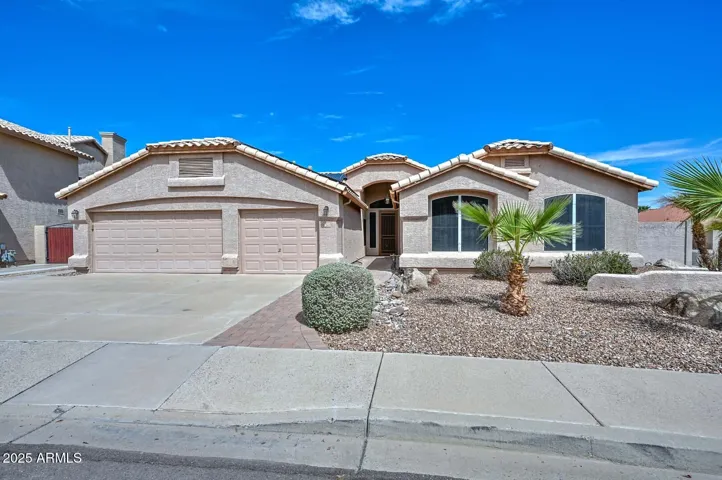 7869 W KRISTAL  Way, Glendale, AZ 85308