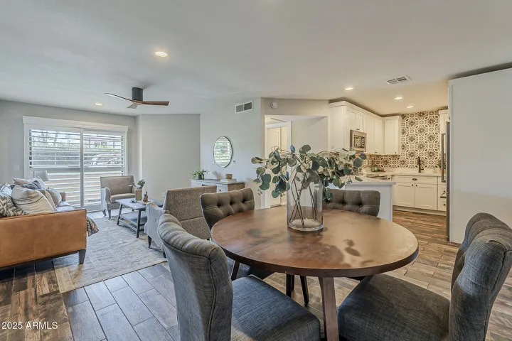 2228 N 52ND  Street, Phoenix, AZ 85008