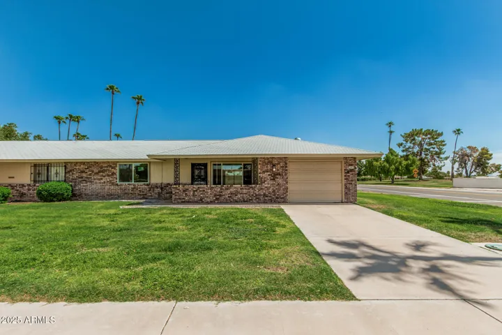15401 N CAMEO  Drive, Sun City, AZ 85351