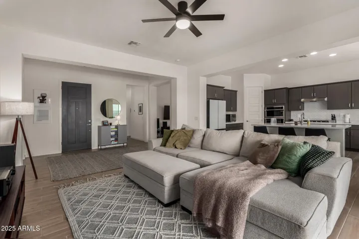 21112 E VIA DEL SOL  Street, Queen Creek, AZ 85142