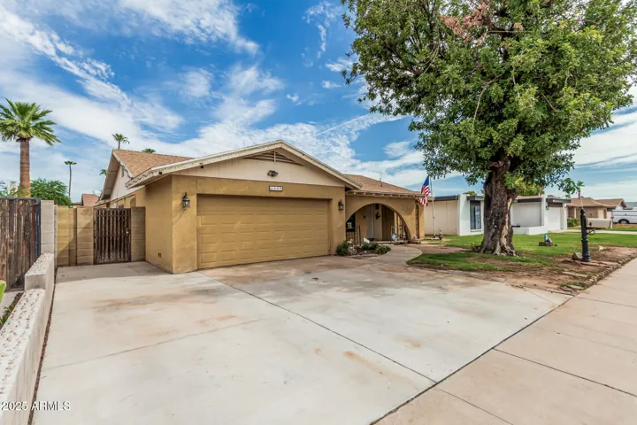 4828 W CHERYL  Drive, Glendale, AZ 85302