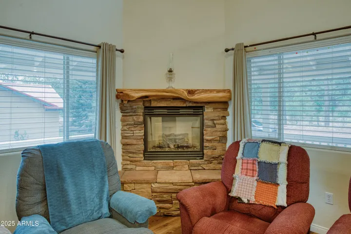 540 Rim Drive Pinedale, AZ 85934