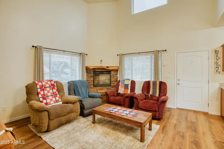 540 Rim Drive Pinedale, AZ 85934