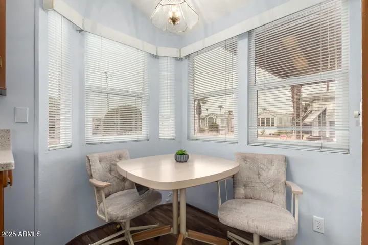 Eat In Breakfast Area