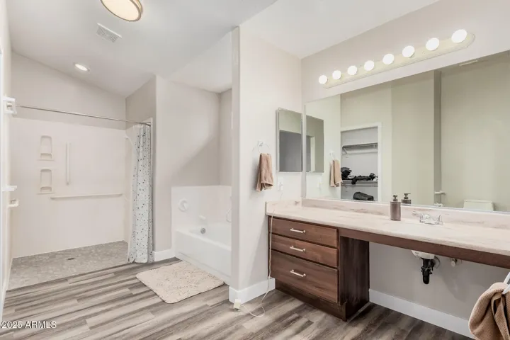 Large roll-in shower