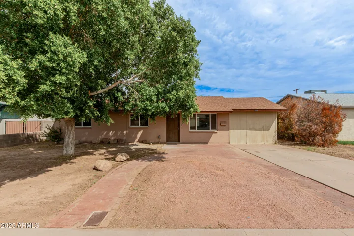 4944 W SIERRA VISTA  Drive, Glendale, AZ 85301