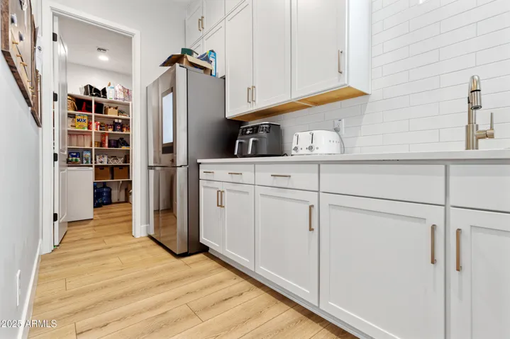 Butler Pantry!