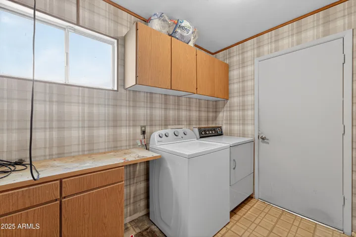 2432 W SAINT MORITZ  Lane, Phoenix, AZ 85023