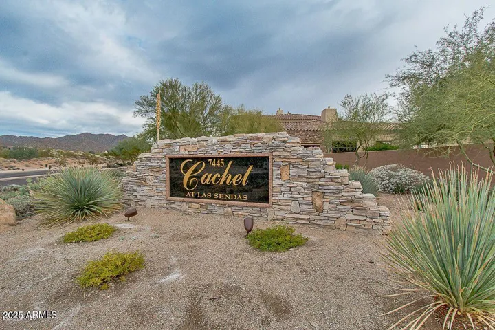 Cachet community is loaded with amenities