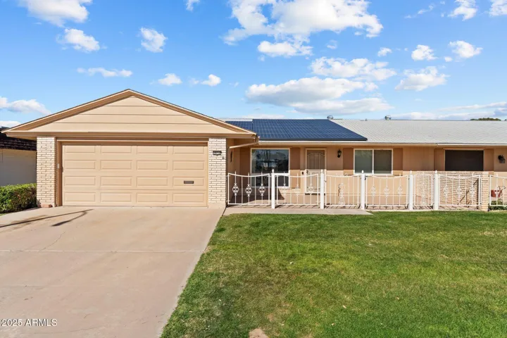 10712 W CAMEO  Drive, Sun City, AZ 85351