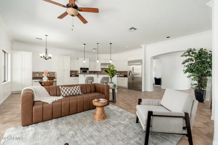 13034 W KRALL  Court, Glendale, AZ 85307