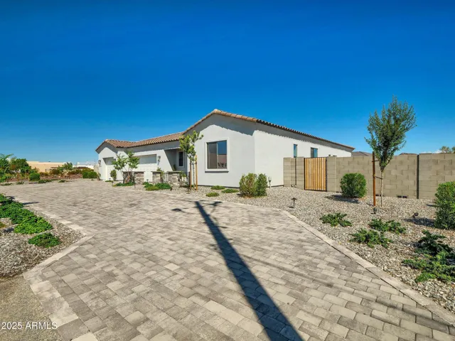 Front Circle Driveway