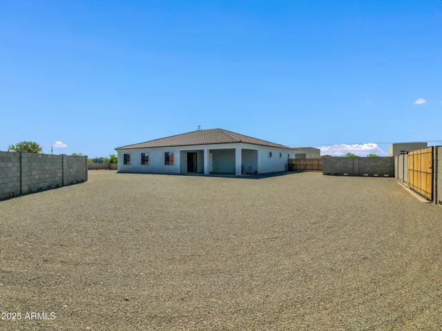 Backyard - 16ft Rolling Gate - Access from Easement Drive to Backyard