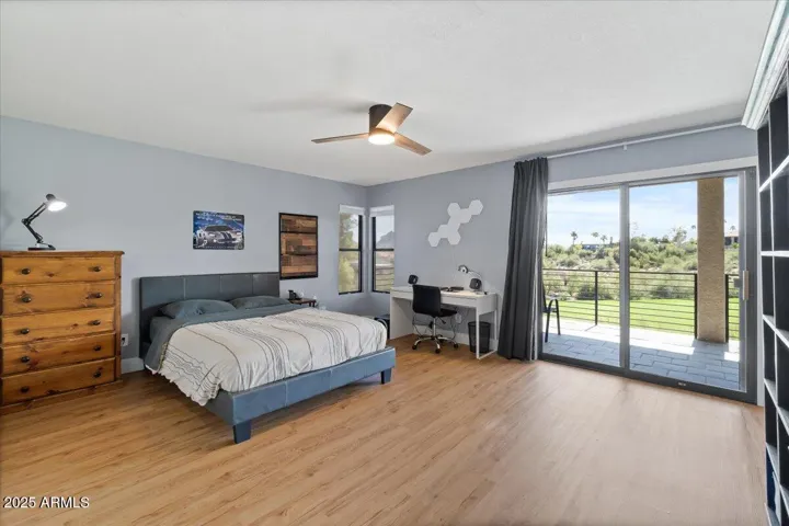Guest bedroom #1