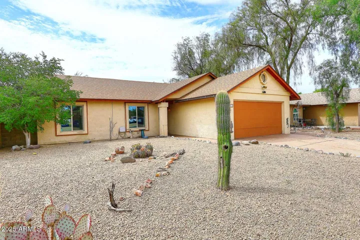 7015 W OCOTILLO  Road, Glendale, AZ 85303