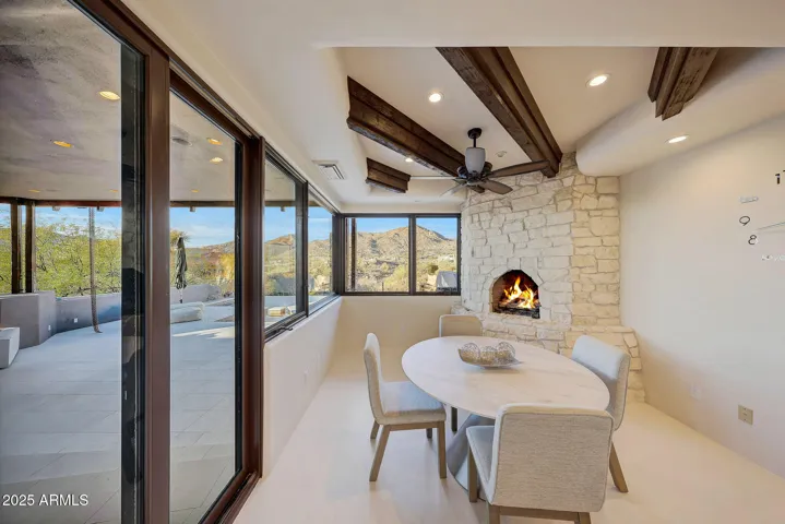 Breakfast nook