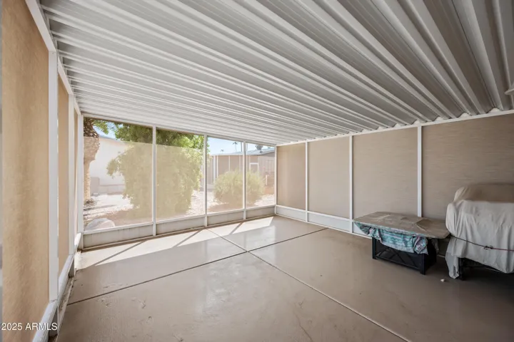 Large Arizona Room, great for sitting outside and enjoying cool evenings.