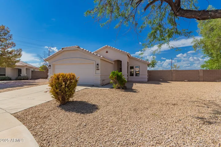 7064 W GARDENIA  Avenue, Glendale, AZ 85303