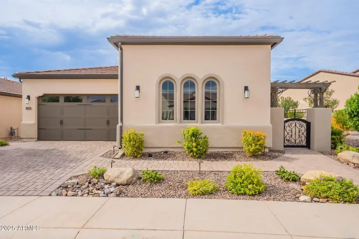 472 E BRACCIANO  Avenue, San Tan Valley, AZ 85140