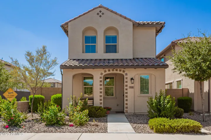 1936 S SENATE  Street, Chandler, AZ 85286
