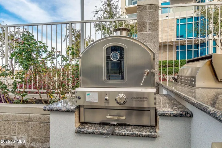 Pizza Oven