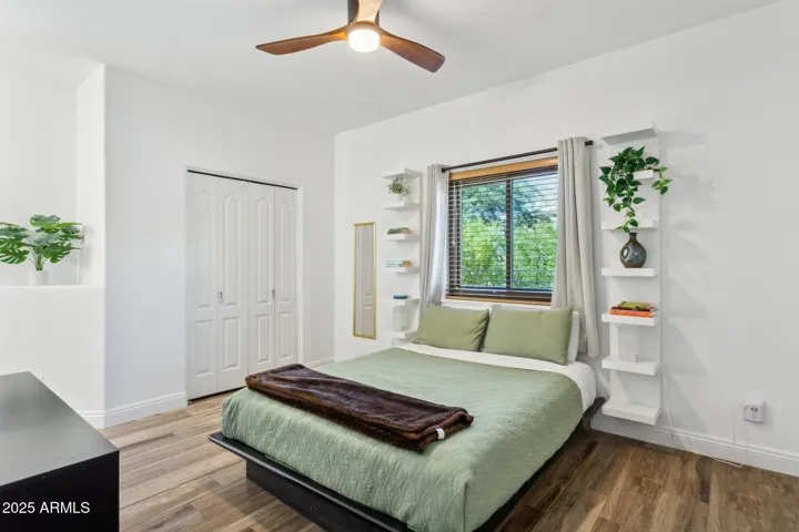 Bedroom 3 - view 2