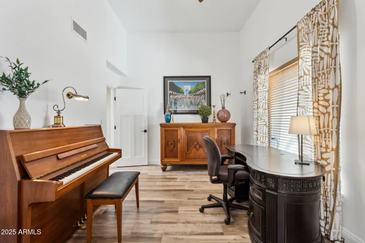 Formal dining / office