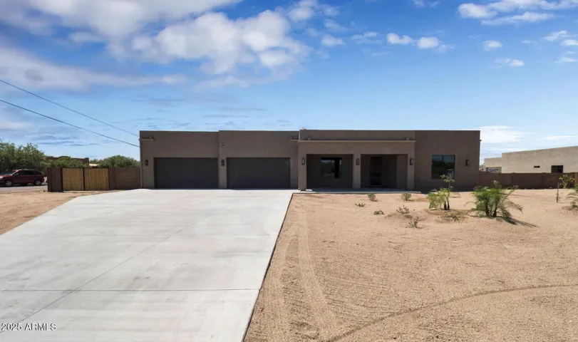 1841 E LAVITT  Lane, Phoenix, AZ 85086