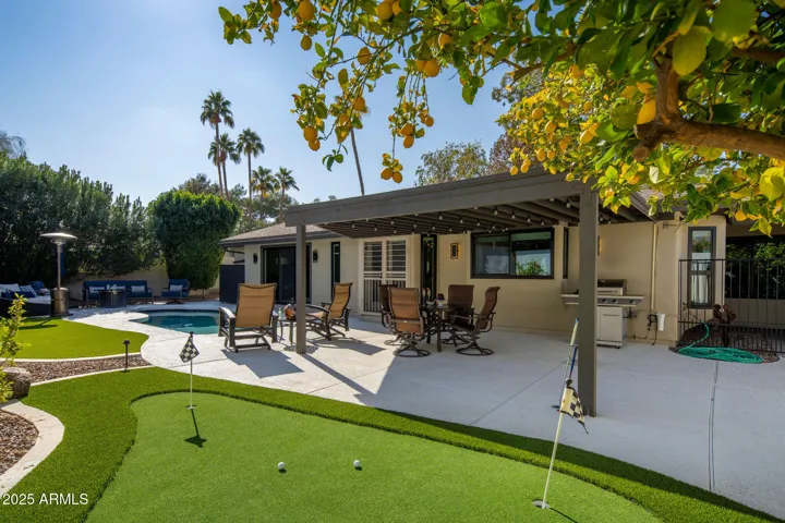 Practice your short game here.