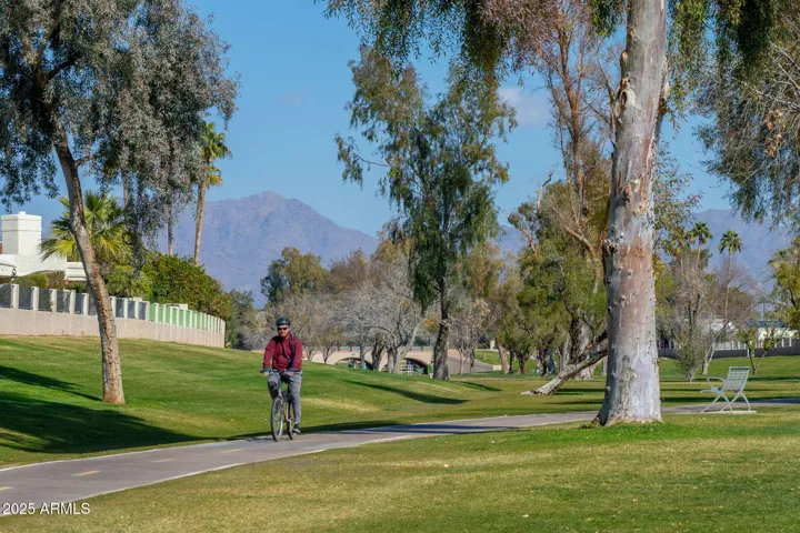 Great trails through McCormick Ranch on the greenbelt.