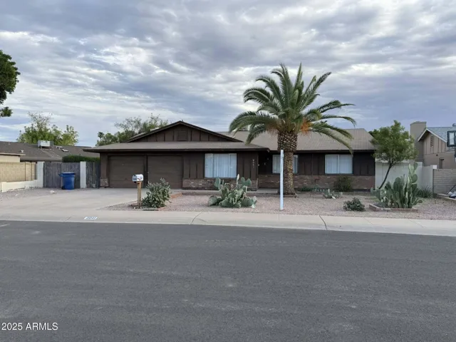 2041 E RADCLIFFE  Drive, Tempe, AZ 85283