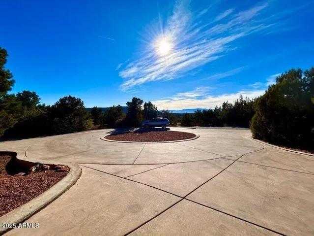 Huge circular motor court!