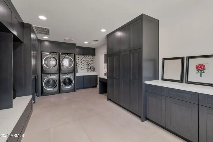 Laundry / mud room
