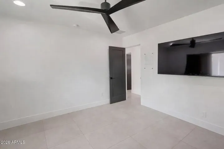 Secondary bedroom