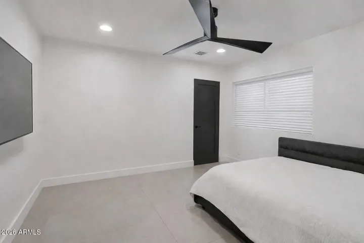 Secondary bedroom
