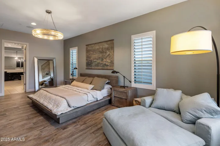Primary suite