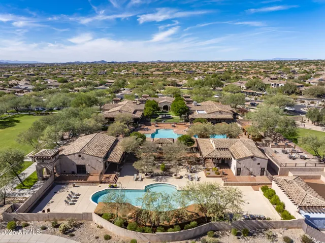 Windgate Ranch has a 10,000 sq ft clubhouse, gym, 3 pools and spas, sports courts, playgrounds, walking trails, and 6 acres of green space!